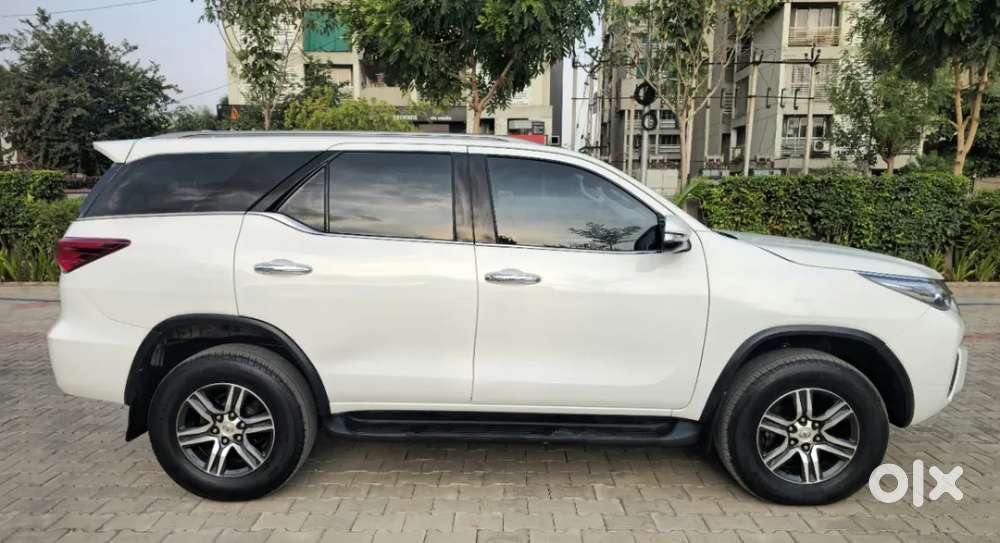 Toyota Fortuner 4x2 At, 2017, Diesel