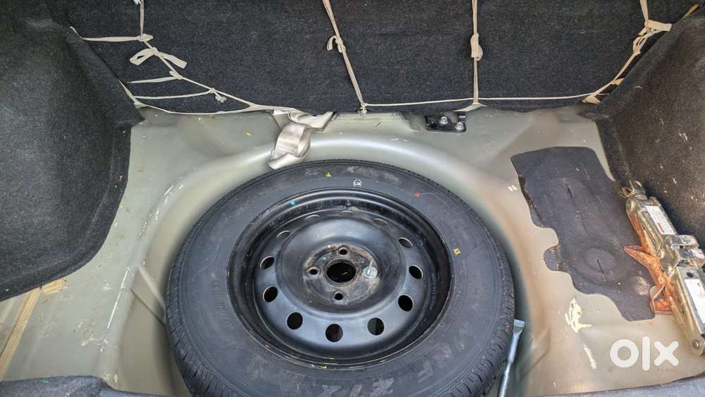 Maruti Suzuki Swift Dzire 1.3 Vxi, 2014, Petrol