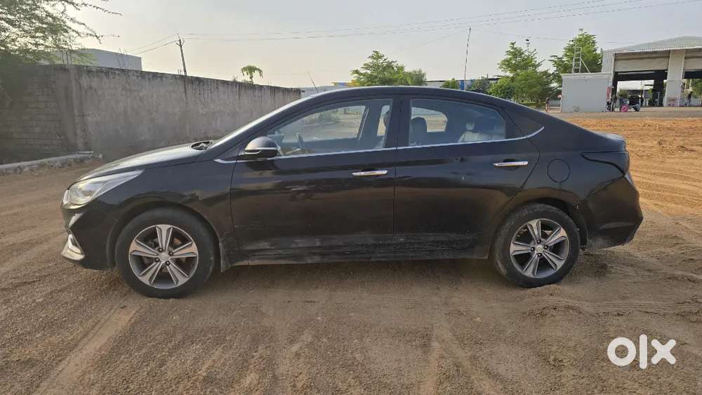 Hyundai Verna Sx At (petrol+ Sequential Cng)