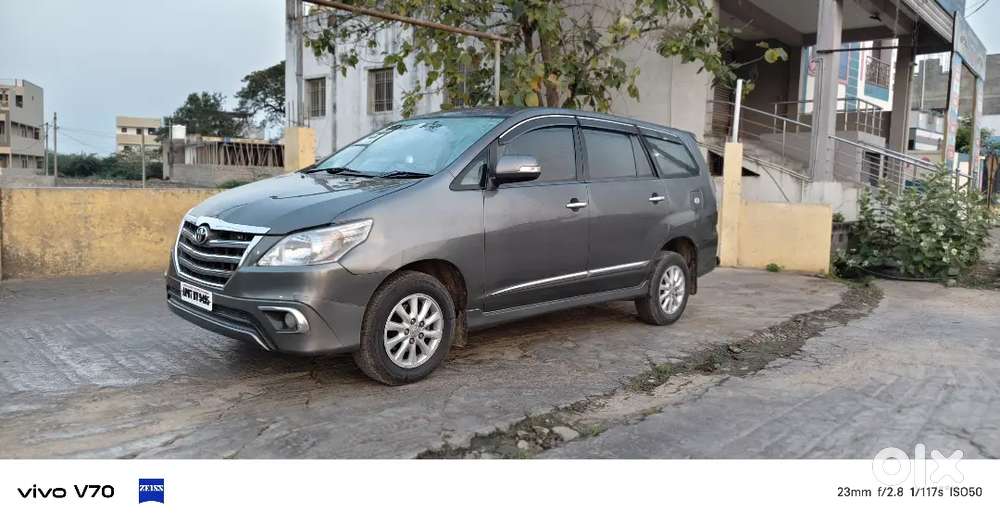 Toyota Innova 2013 Diesel 248555 Km Driven