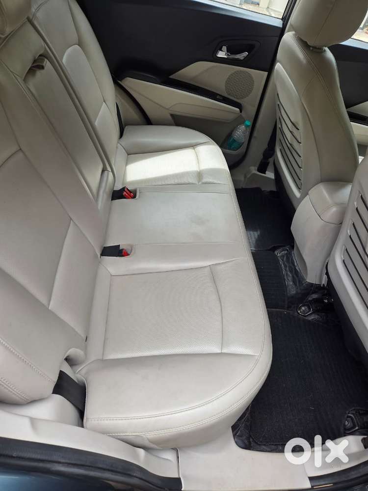 Mahindra Xuv300 W8 Option Diesel, 2023, Diesel