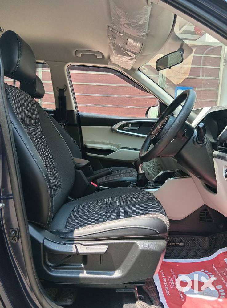 Kia Carens 1.4 Prestige Plus Turbo 7 Str, 2022, Petrol