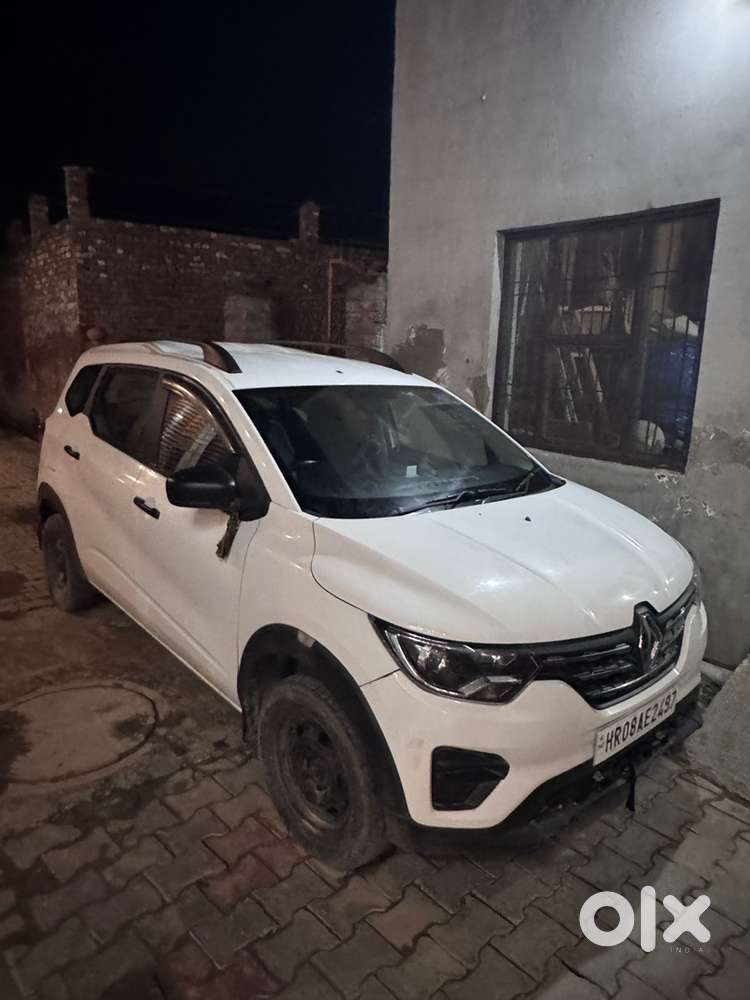 2022 Renault Triber Petrol Manual
