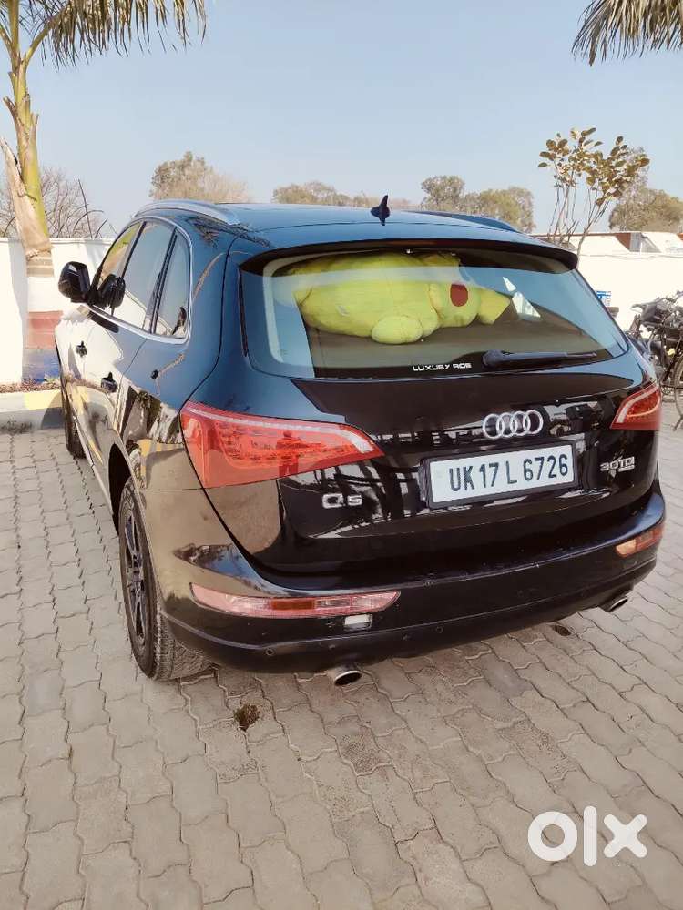 Selling Premium Class Audi Q5