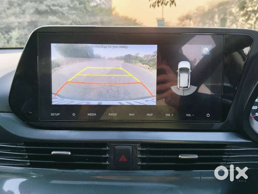 Hyundai I20 Asta (o) 1.2 Mt, 2023, Petrol