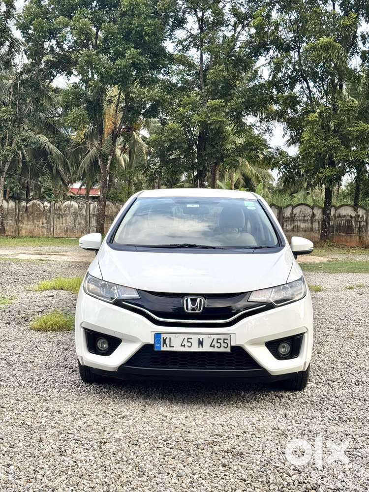 Honda Jazz V Automatic, 2016, Petrol