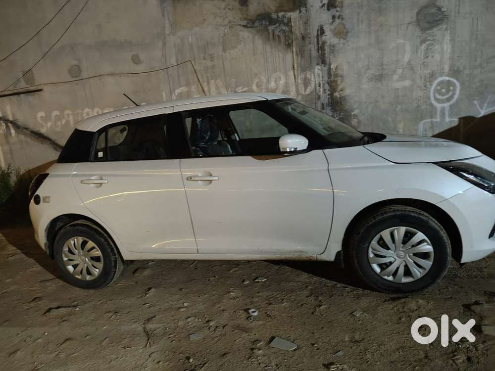 Maruti Suzuki Swift Vxi Cng