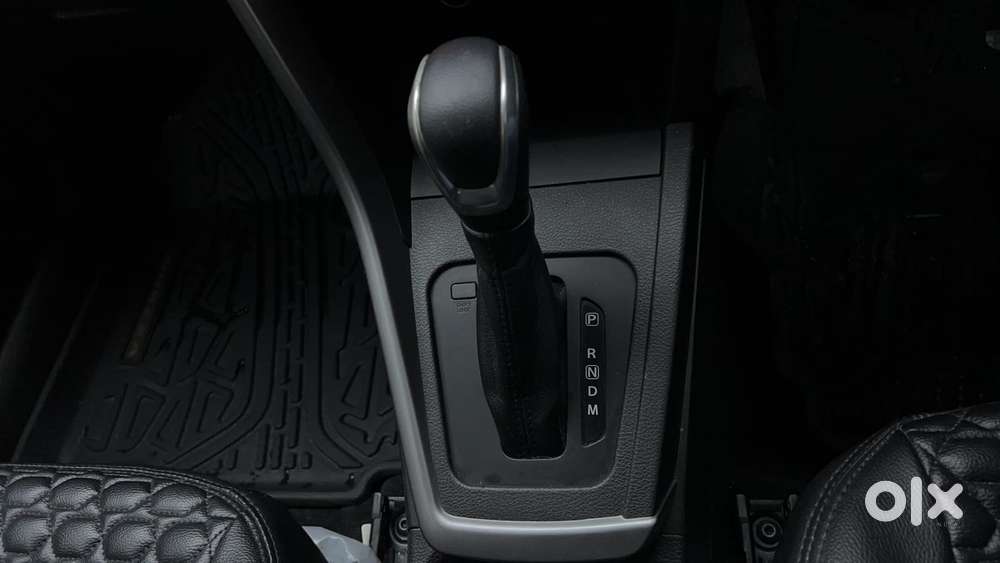 Maruti Suzuki Brezza Vxi At, 2024, Petrol