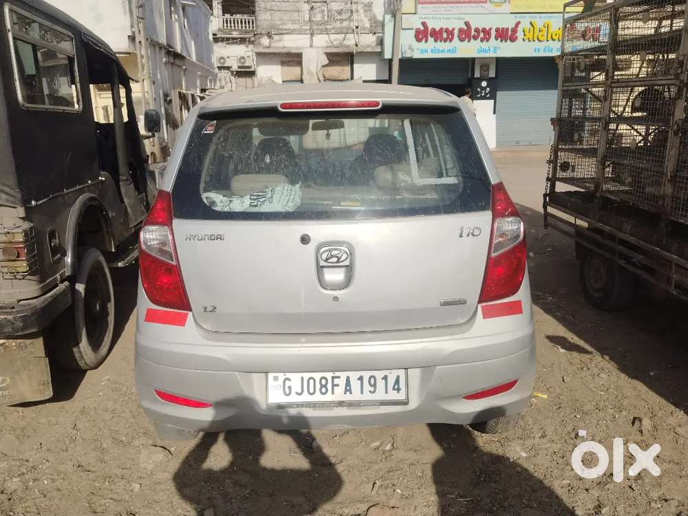 I10 Sporz Pure Petrol