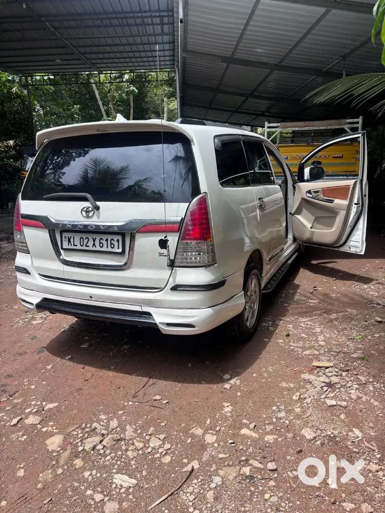 Toyota Innova 2006 Diesel 162000 Km Driven Urgent Sale