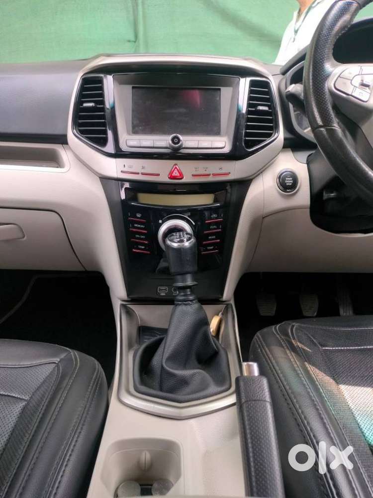 Mahindra Xuv300 W8, 2019, Petrol