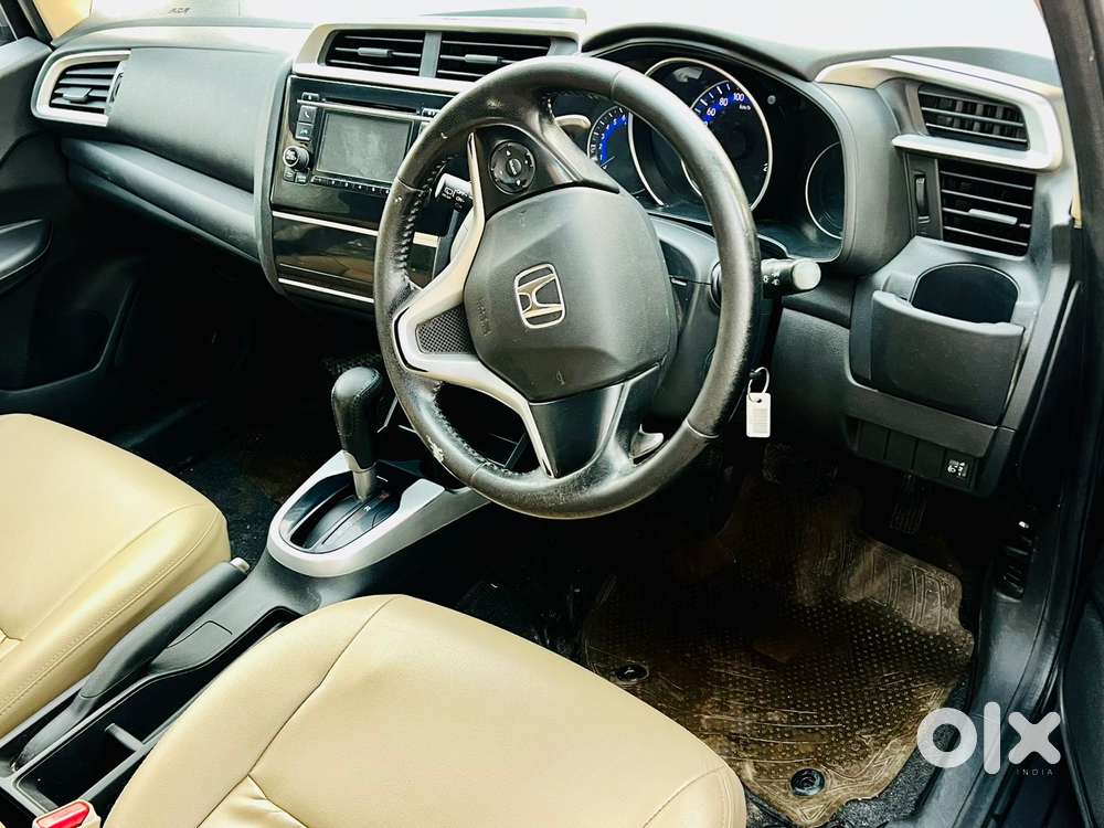 Honda Jazz V Cvt, 2017, Petrol