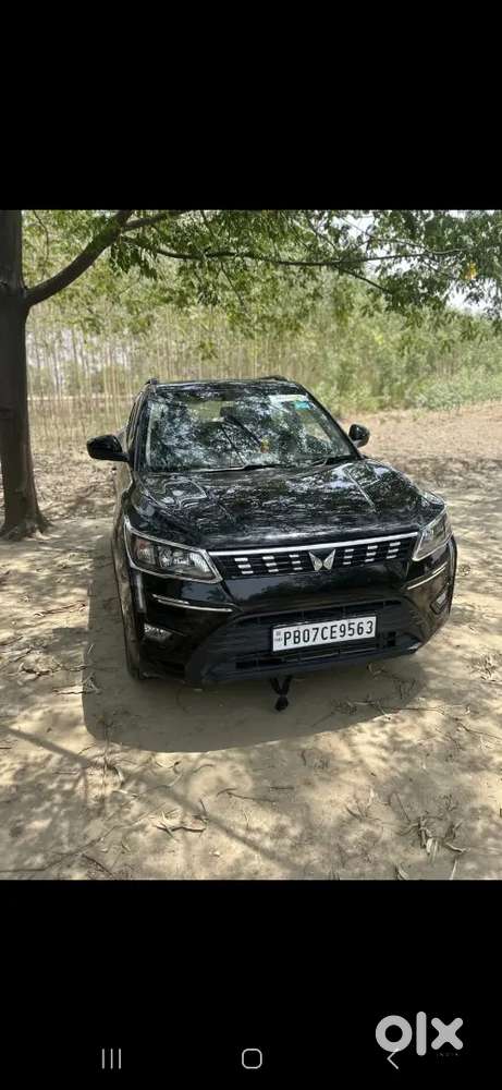 Mahindra Xuv300 Turbosport 2023 Petrol Well Maintained