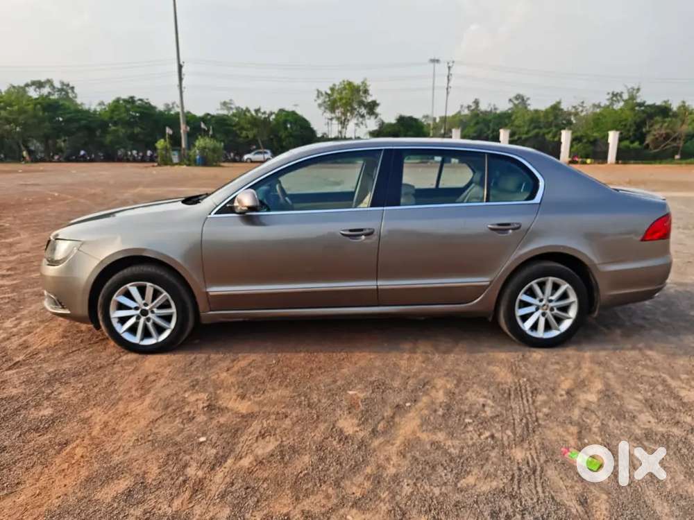Skoda Superb 2014 Diesel Well Maintained