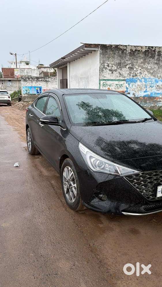 Hyundai Verna 2023 Diesel Well Maintained