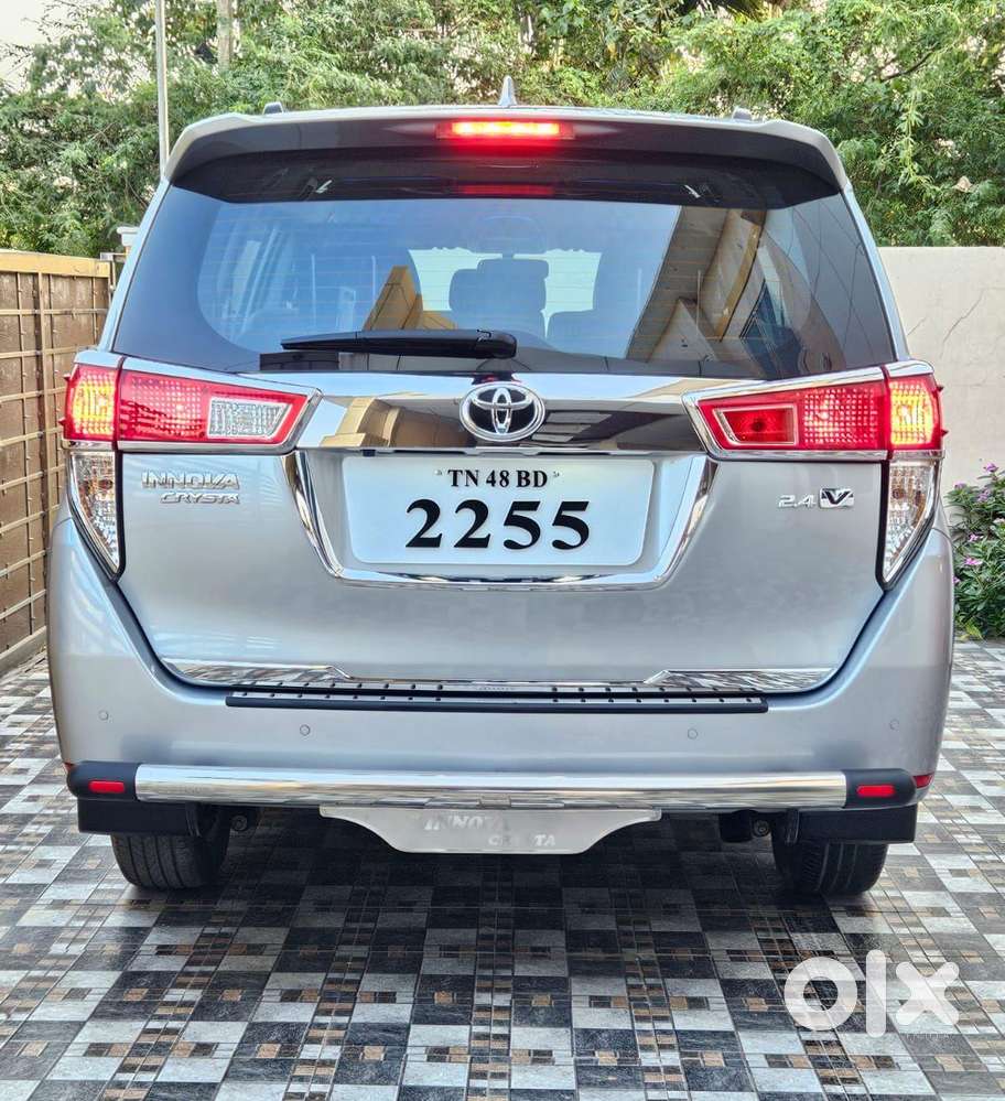 Toyota Innova Crysta 2.4 V 7 Str, 2022, Diesel