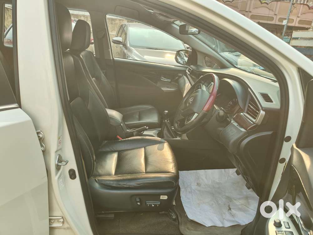 Toyota Innova Crysta 2.4 Z 7 Str, 2016, Diesel