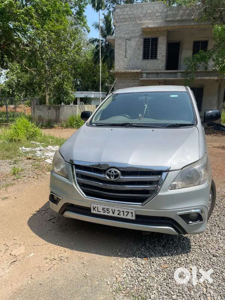 Toyota Innova 2005 Diesel 323000 Km Driven
