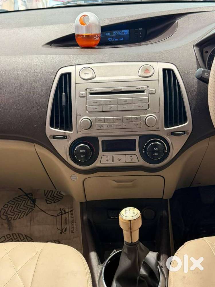 Hyundai I20 2010-2012 1.2 Sportz, 2011, Petrol