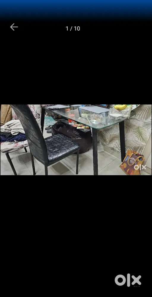 Glass Top Metal Dining Table with Chairs &ndash; Good Condition