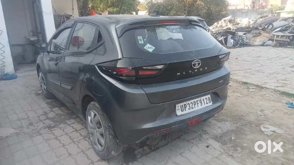 Tata Altroz 2024 Cng & Hybrids 75000 Km Driven