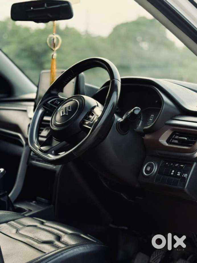 Maruti Suzuki Brezza 1.5 Zxi Plus Smart Hybrid, 2023, Diesel