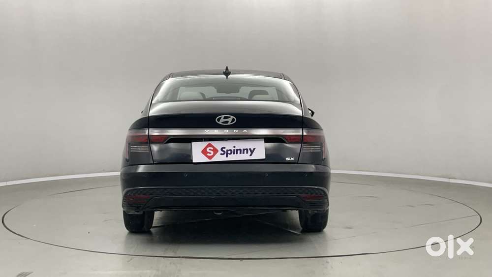 Hyundai Verna 1.5 Sx Petrol Mt, 2023, Petrol