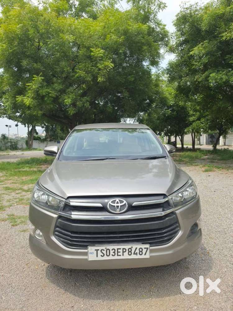 Toyota Innova Crysta 2.4 G Mt 8s, 2017, Diesel