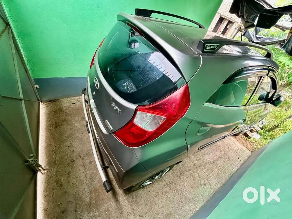 Hyundai Eon Sportz 2013 Top Model