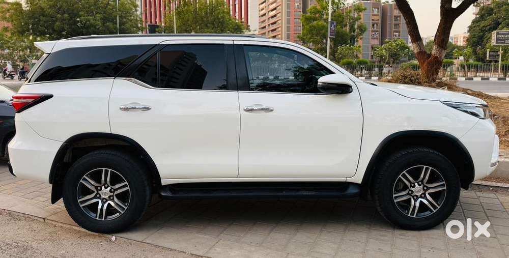 Toyota Fortuner 2023 Diesel Well Maintained