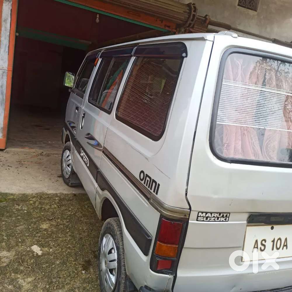 Maruti Suzuki Omni 2011