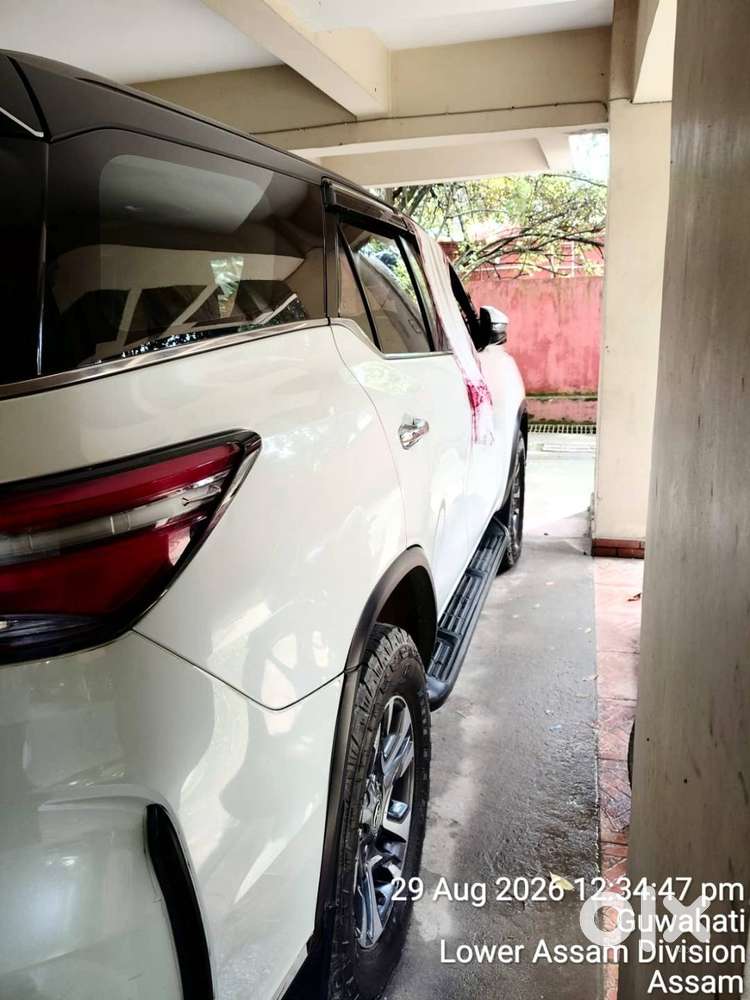 Toyota Fortuner Legender 2022