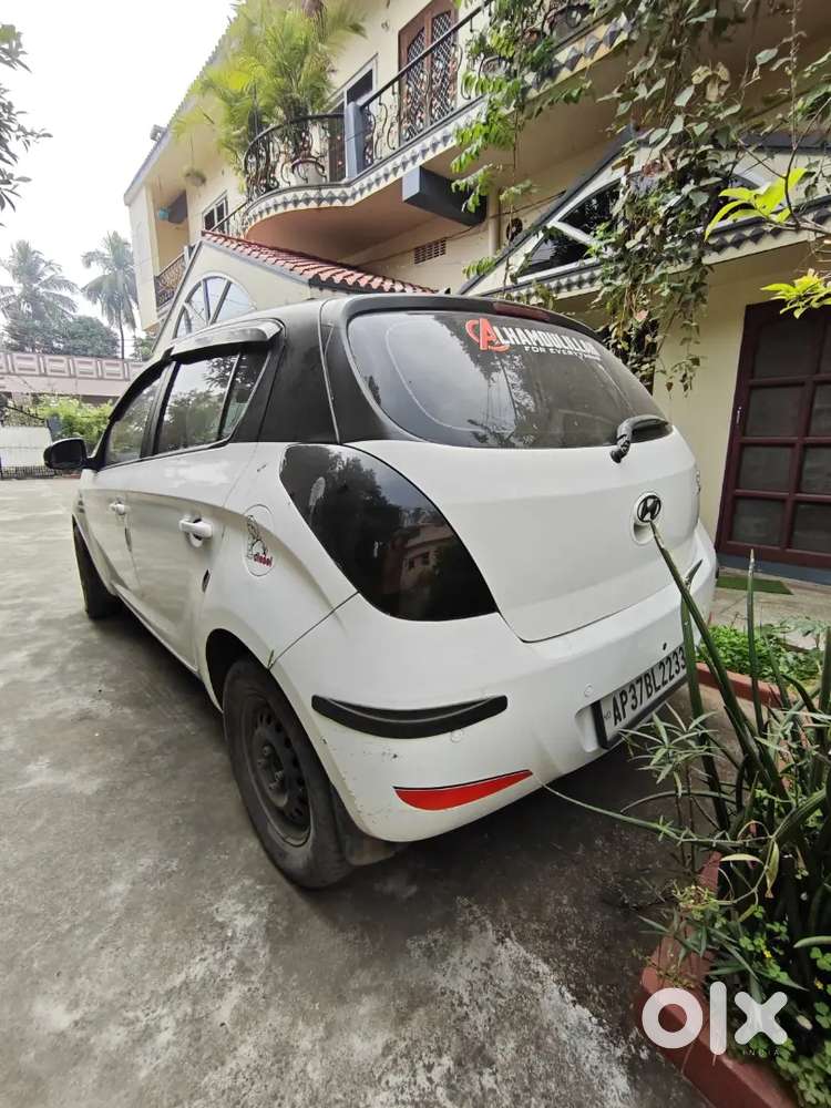 9hyundai I20 2012 Diesel Best  Condition