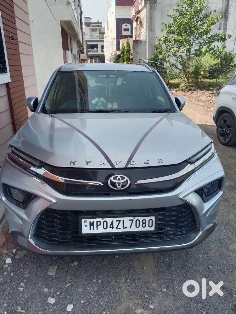 Toyota Urban Cruiser Hyryder 2023 Petrol 40000 Km Driven