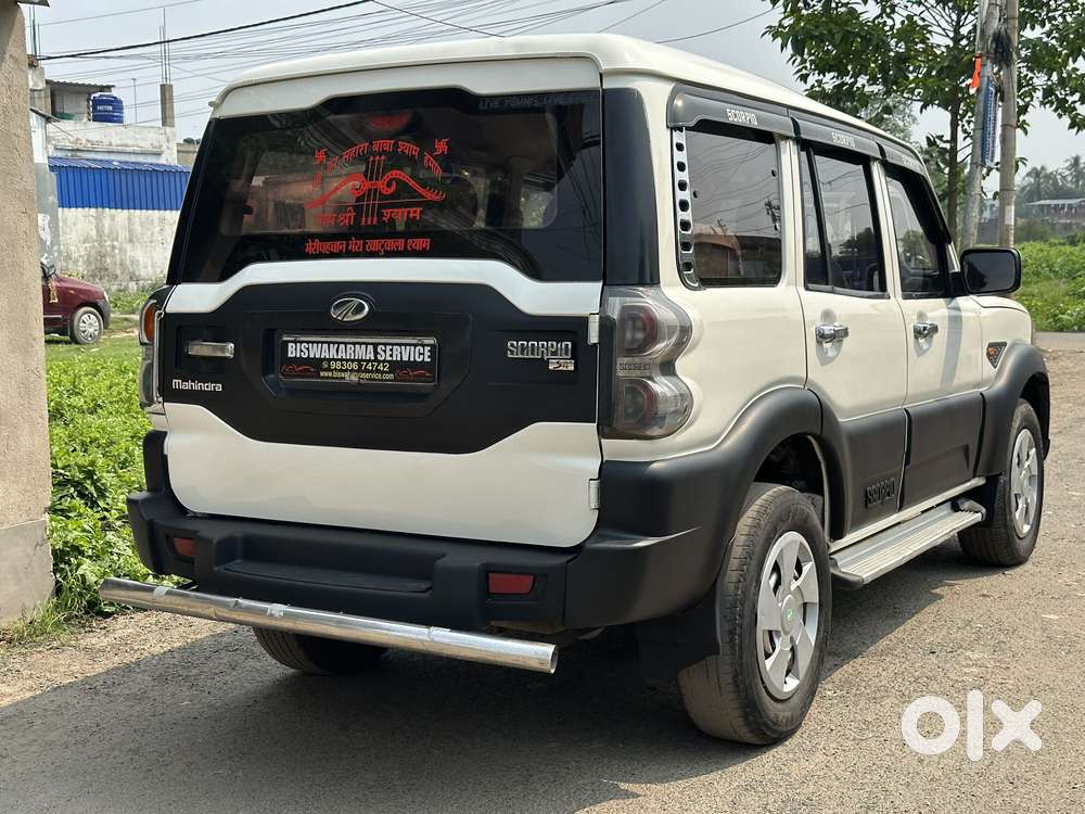 Mahindra Scorpio S4 Plus 9s, 2015, Diesel