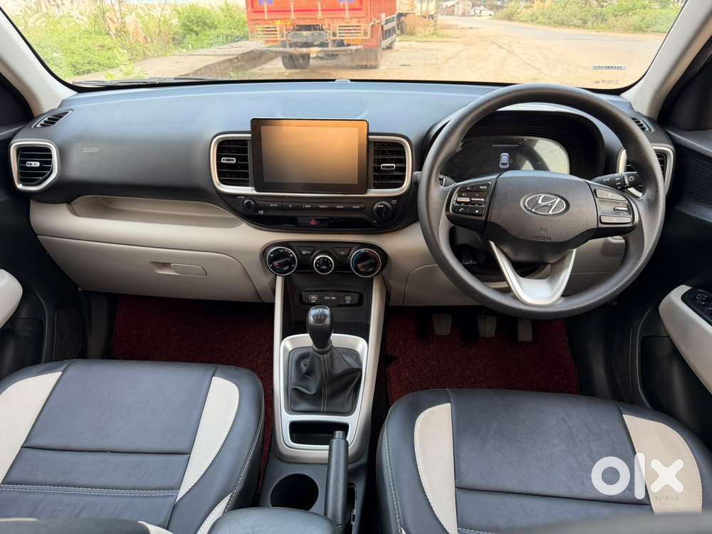 Hyundai Venue, 2024, Petrol