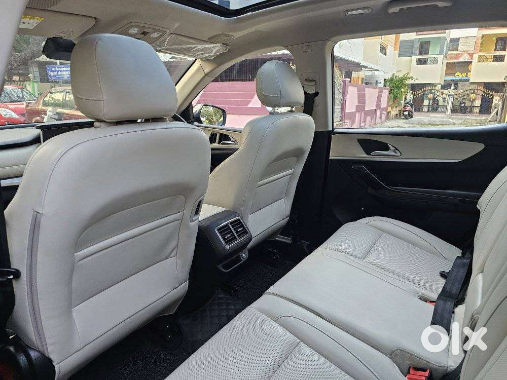 Mahindra Xuv700 2.2 Ax 7 Diesel At Luxury Pack Str, 2024, Diesel