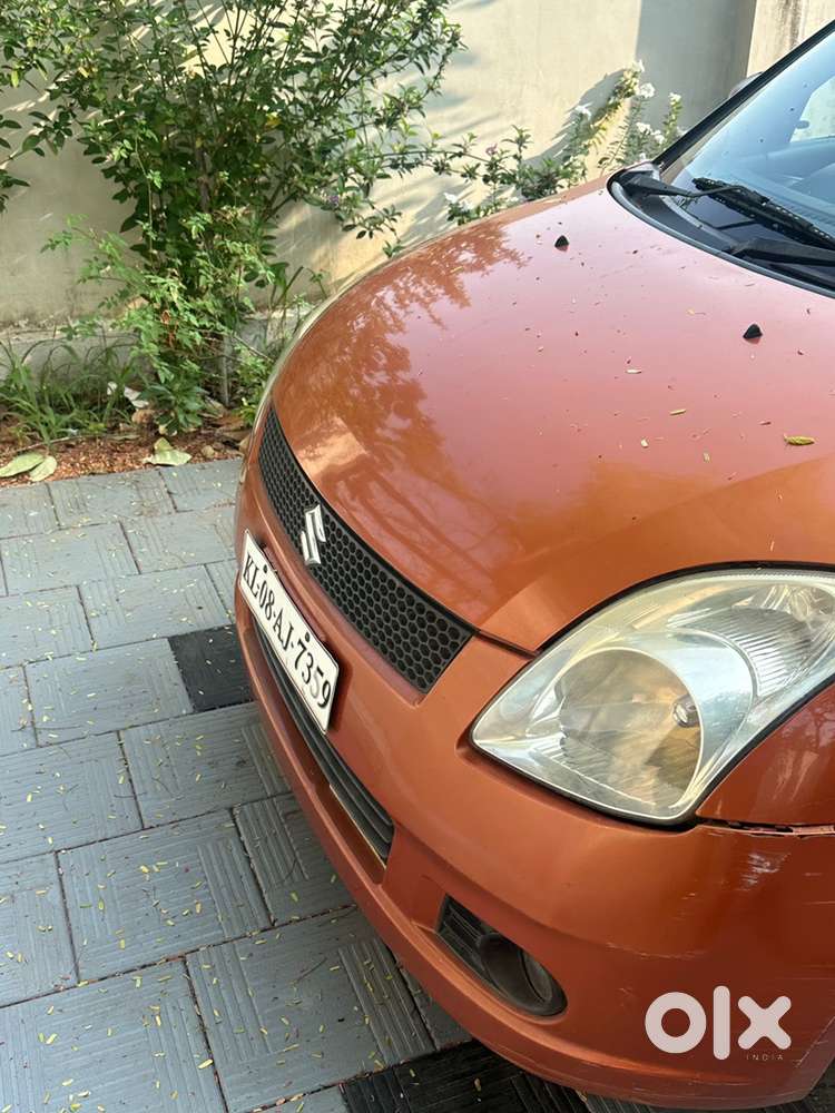 Maruti Suzuki Swift 2006 Petrol 87500 Km Driven