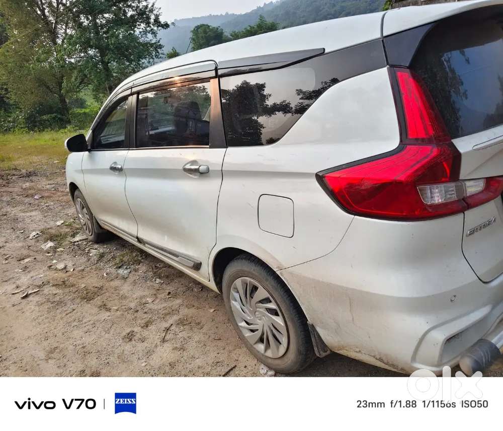 Maruti Suzuki Ertiga 1.5 Vxi 2026