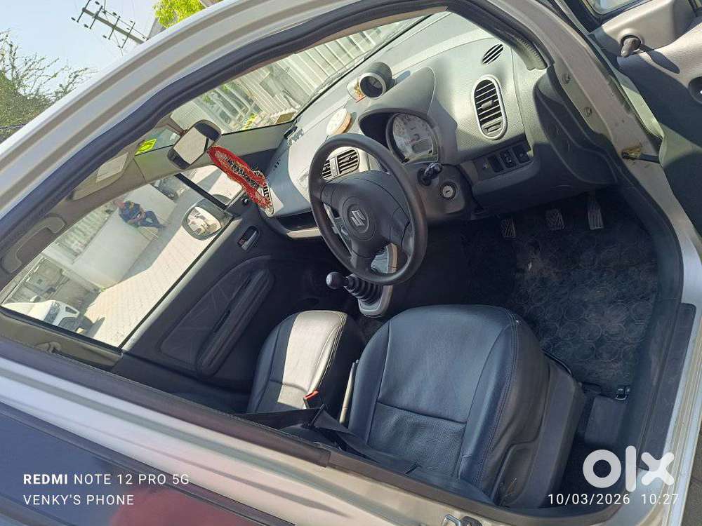 Maruti Suzuki Ritz Vxi, 2011, Petrol