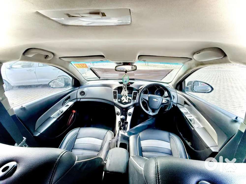 Chevrolet Cruze 2011 Diesel 130000 Km Driven