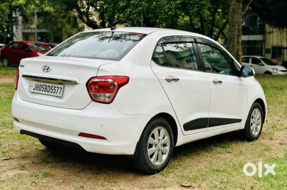 Hyundai Xcent Petrol Manual 2015 (doctor Driven)