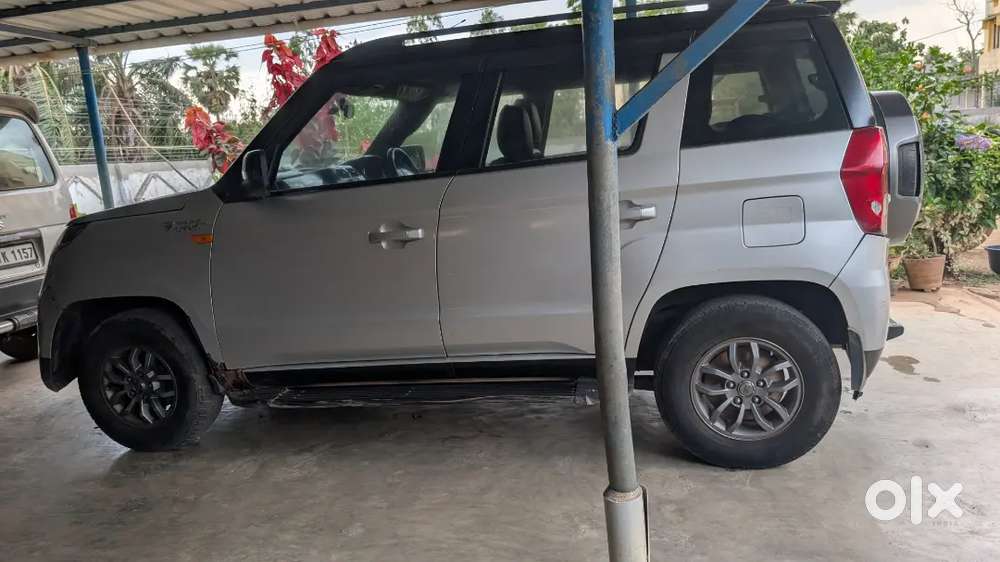 Vehicle Is Maintained By The Showroom Track. No Accident