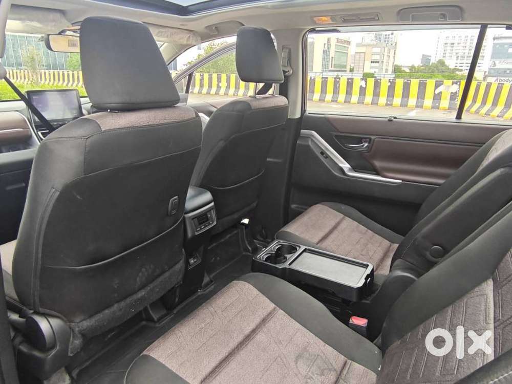 Toyota Innova Hycross 2.0 Vx Hybrid 7 Str, 2025, Cng & Hybrids