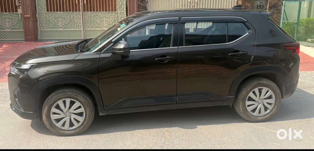 Honda Elevate 2023 Petrol V Cvt Female Driven Perfect Condition