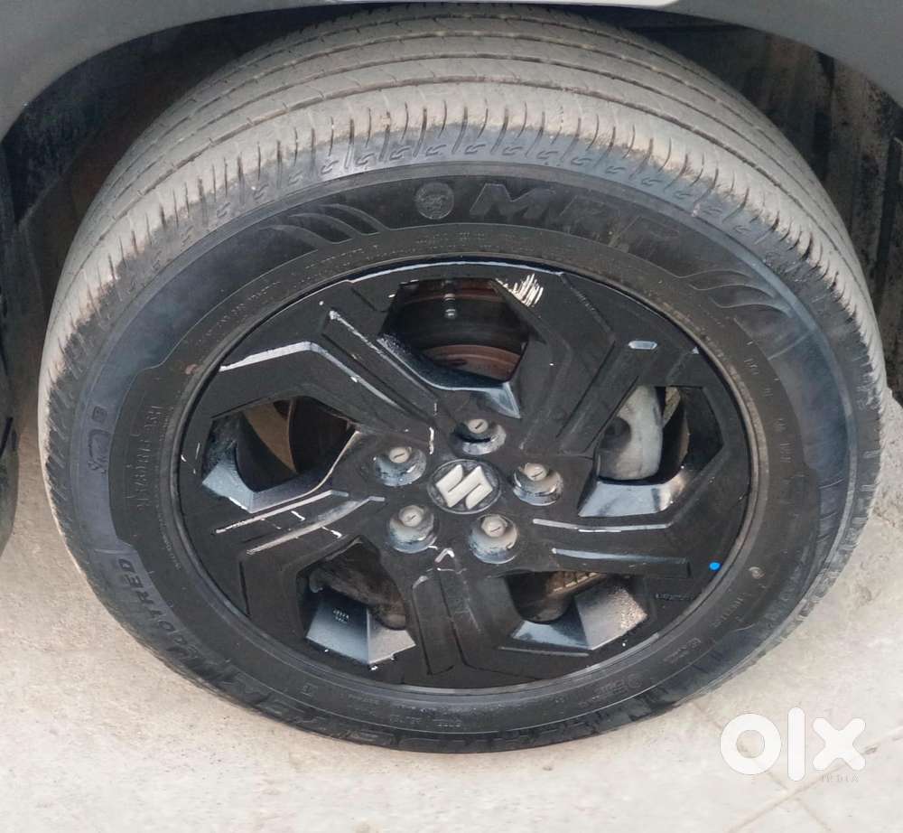 Maruti Suzuki Brezza 1.5 Zxi At Smart Hybrid, 2023, Petrol