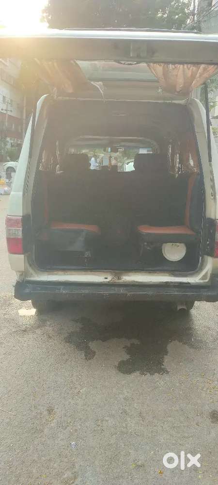 Toyota Qualis 2004