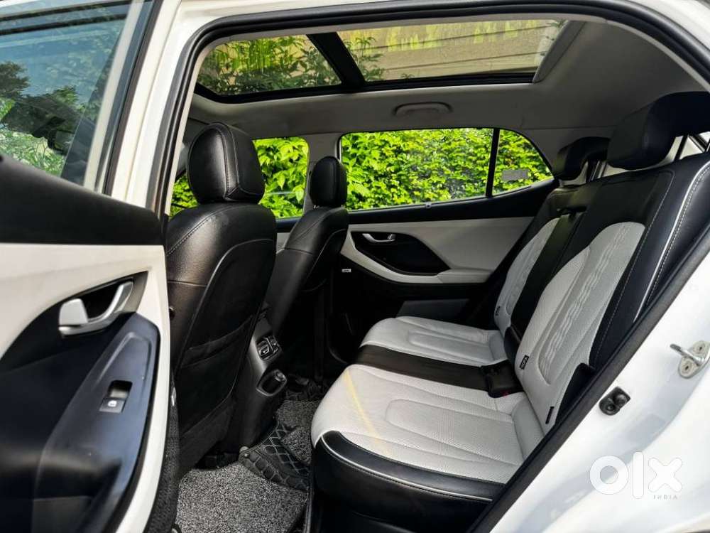 Hyundai Creta Sx (o) 1.5 Petrol Cvt Knight, 2021, Petrol