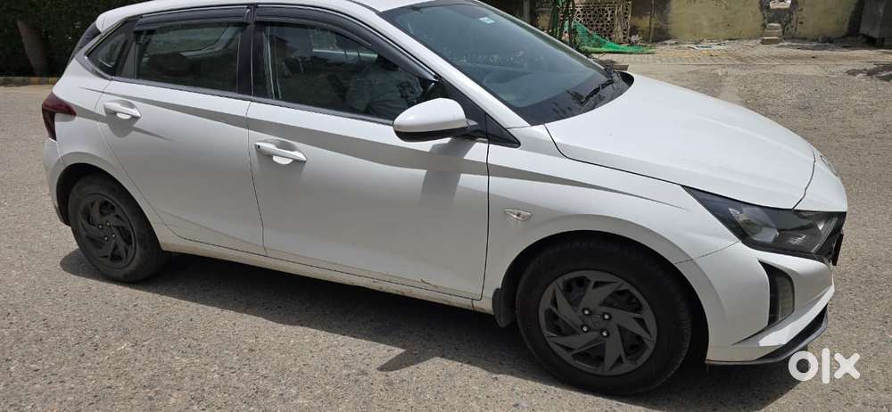 Hyundai New I20 1.5 Sportz Mt, 2023, Petrol