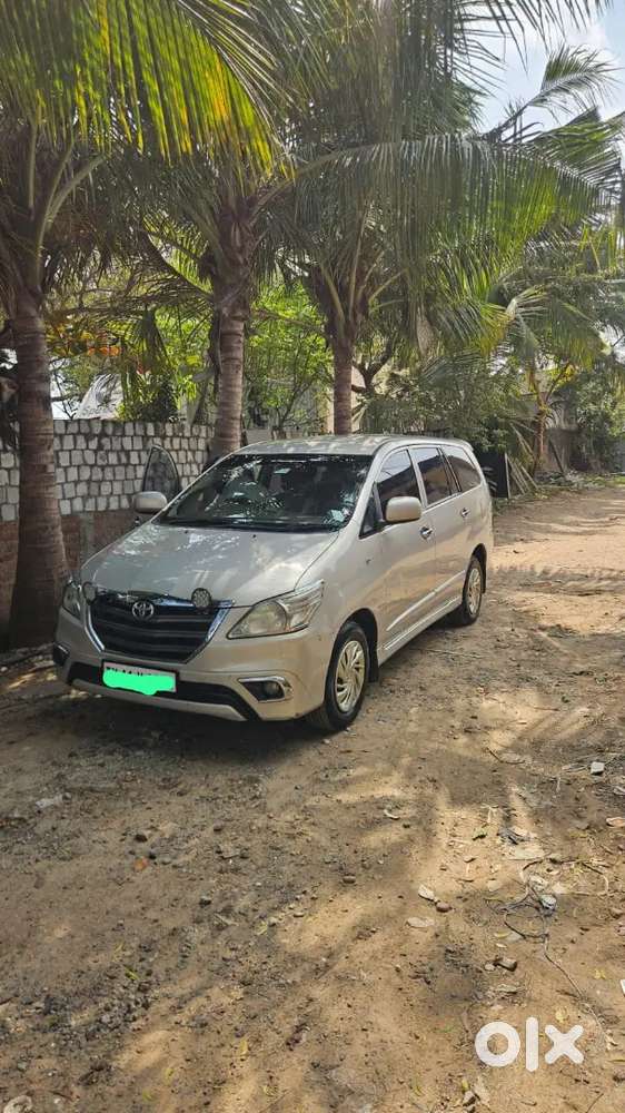Toyota Innova 2014